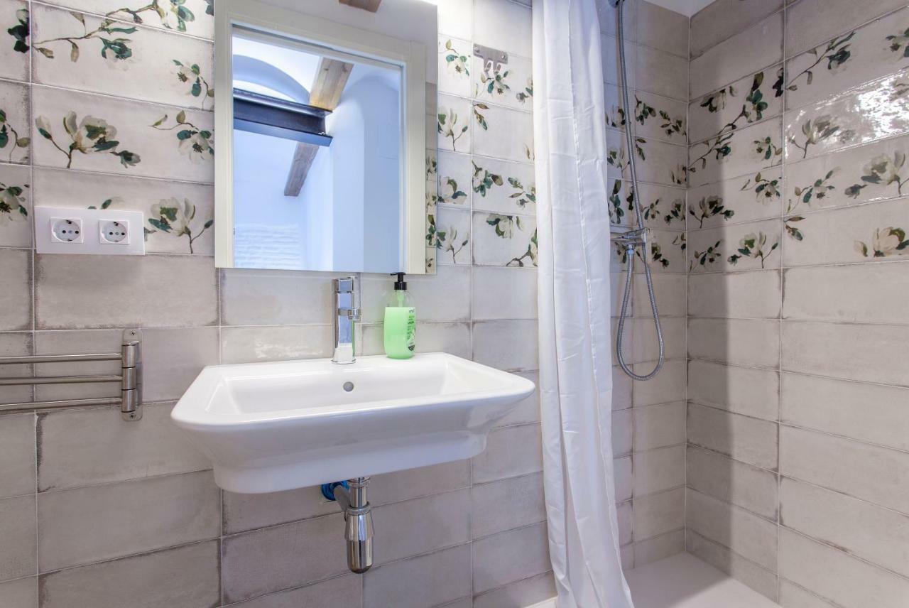 Apartup Central Market II Valence Extérieur photo